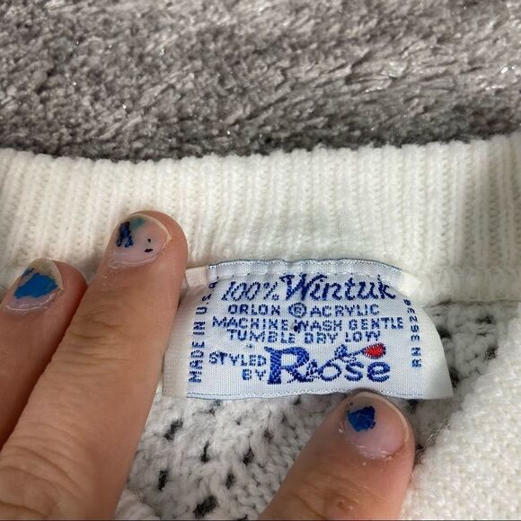 Vintage white knit cardigan - Picture 2 of 2